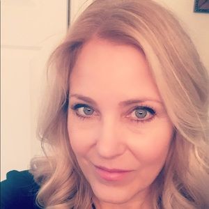 Meet your Posher, Debra